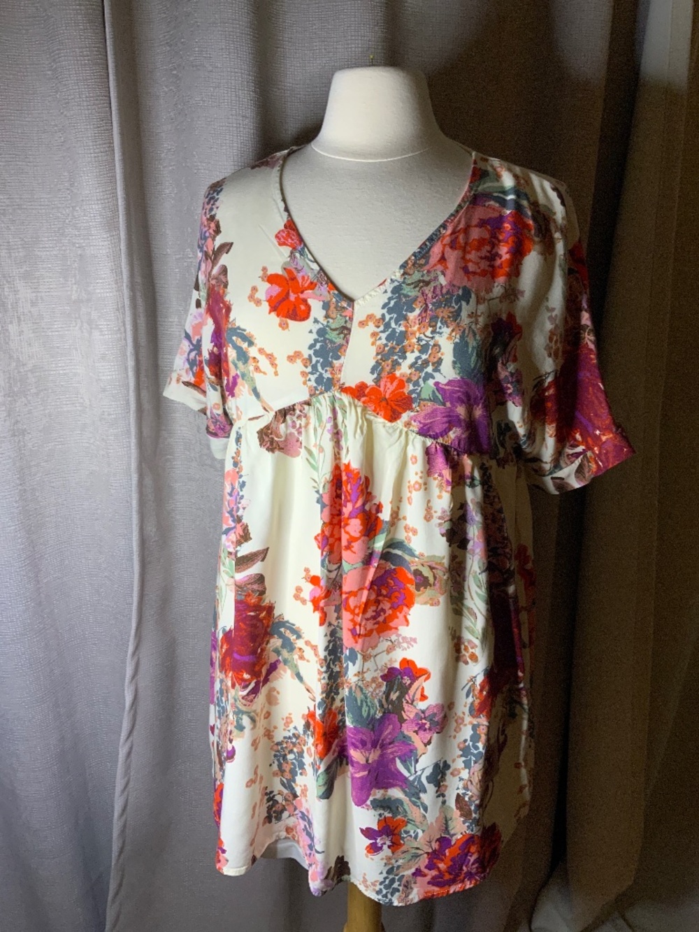 Andre’e by Unit ‘L’ Floral Blouse